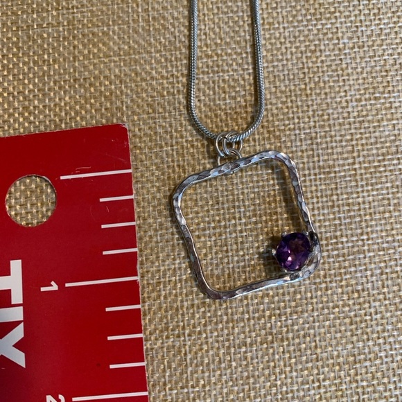 Artisan made sterling pendant with 2 carat plus amethyst stone. - Picture 9 of 11